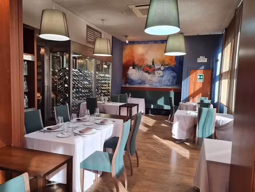 Olmos Restaurant