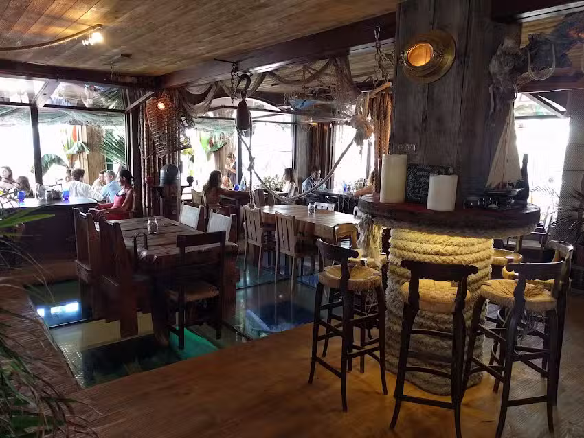 On The Beach Ibiza &ndash; Restaurante con estilo playero en Cala San Vicente