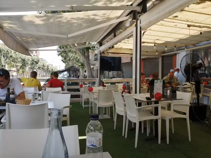 Open Sports Caf&egrave;