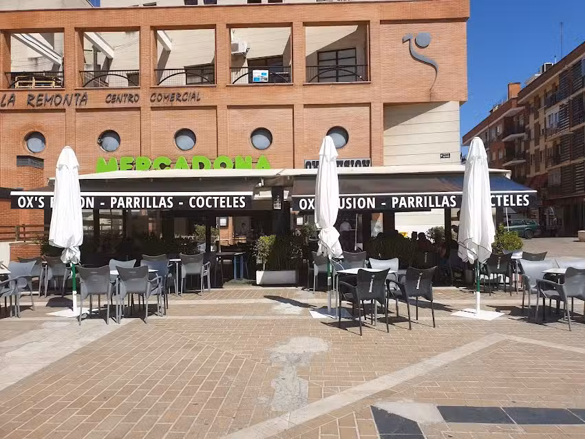 OX&rsquo;S Fusi&oacute;n Parrillas & C&oacute;cteles Restaurante en Valdeacederas