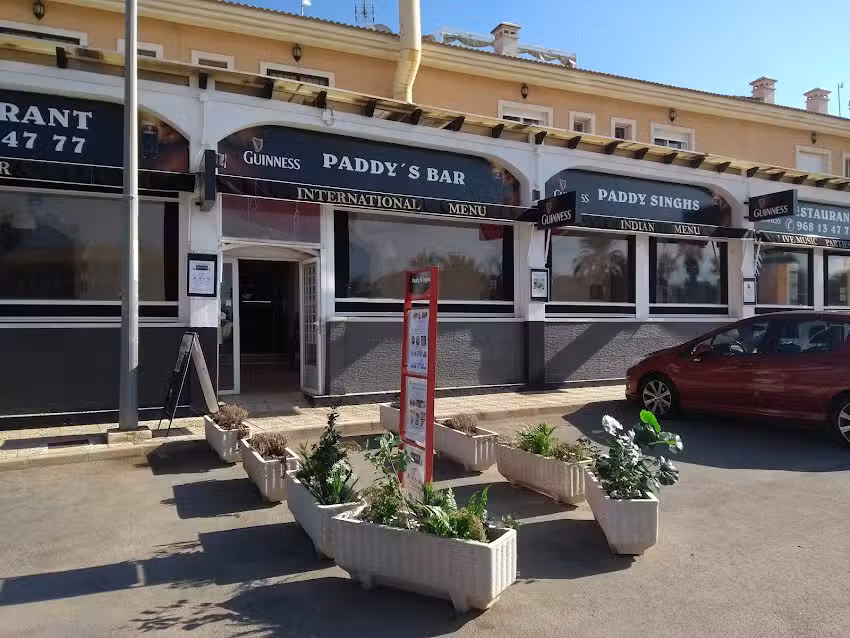 Paddy&rsquo;s Pub & Grill