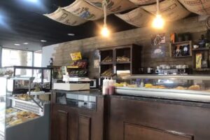 Panader&iacute;a y Cafeter&iacute;a La Choza del Pan