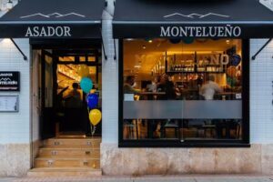 Parrilla Montelue&ntilde;o &ndash; Especialidad en Embutidos Ib&eacute;ricos y Carnes a la Brasa