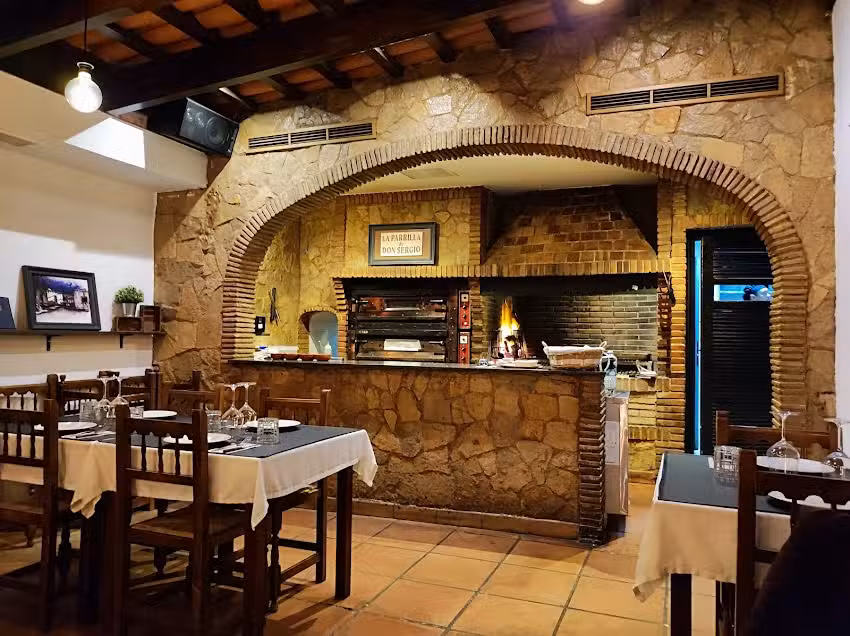 Parrillero Fuegos y Vinos