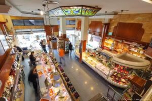 Pasteler&iacute;a Lazcano ( ventisquero )