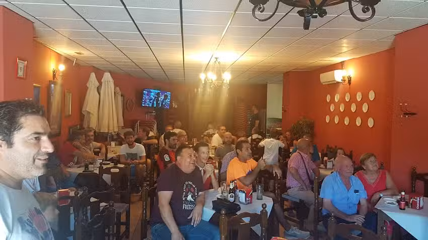 Pe&ntilde;a Sevillista Virgen de la Granada Guillena