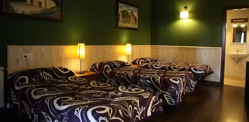 Pensi&oacute;n- Albergue CASA BARBADELO