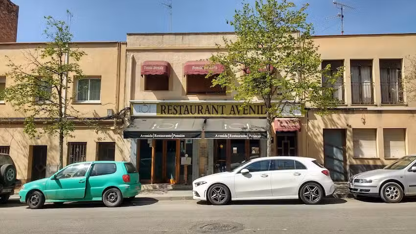 Pensi&oacute;n Restaurante AVENIDA