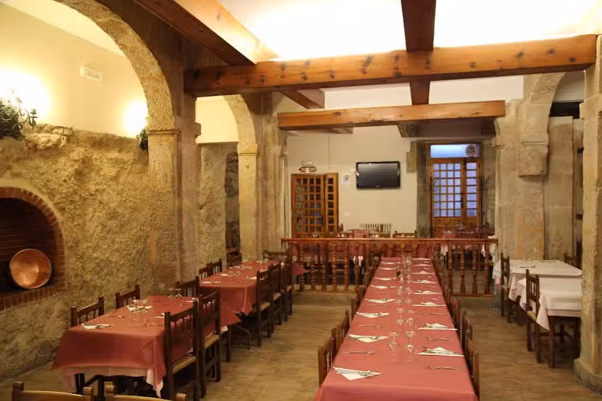 Pensi&oacute;n y restaurante San Juli&aacute;n