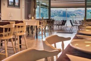 Pinela Terraza &ndash; Poio