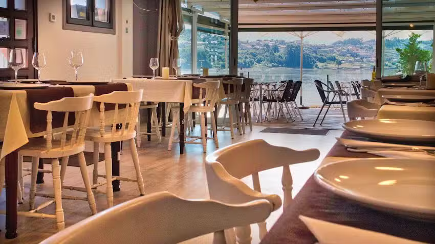 Pinela Terraza &ndash; Poio