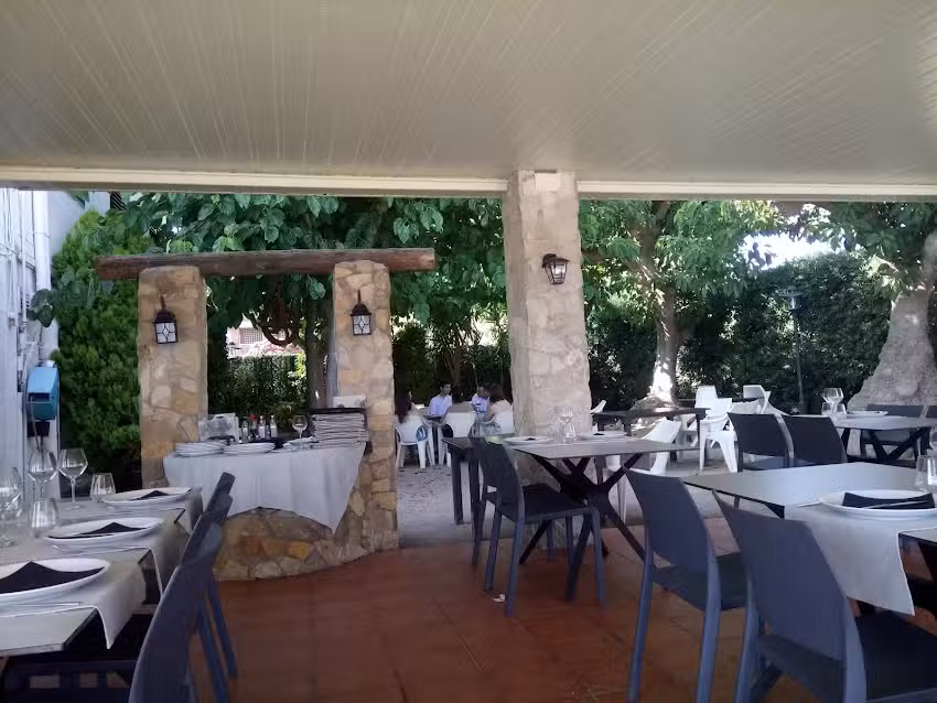 Pins Mar Restaurant