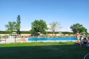 Piscinas de Santa Mar&iacute;a del Campo