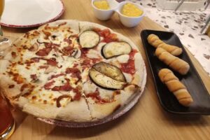 Pizza & Gatos | Canillejas