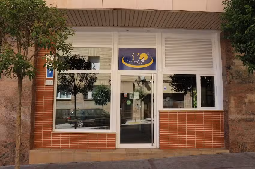 Pizzer&iacute;a 330 Grados. Pizzas Artesanas