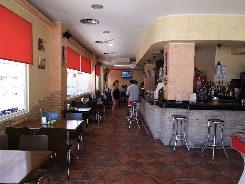 Pizzer&iacute;a A Toscana