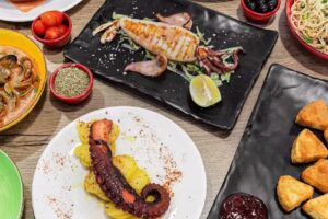 Pizzer&iacute;a Arrocer&iacute;a Plaza