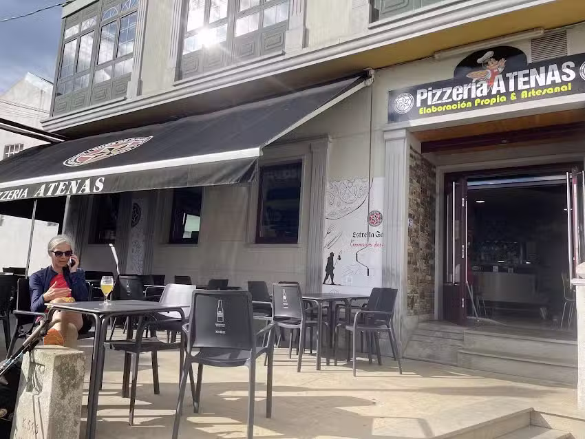 Pizzer&iacute;a Atenas