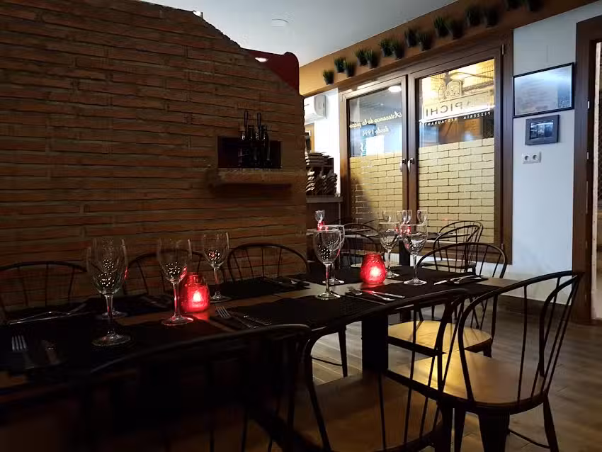 Pizzer&iacute;a Capichi