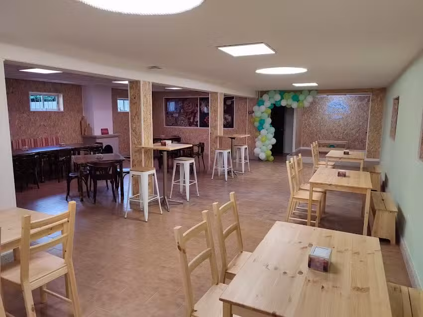 PIZZER&Iacute;A CAPRICHO