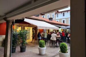 Pizzer&iacute;a Castro