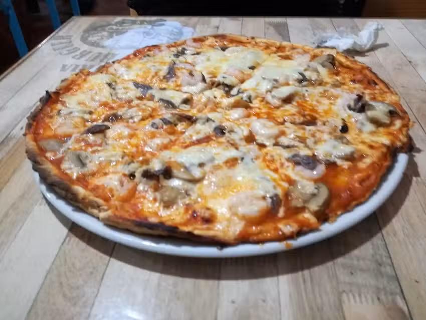 Pizzeria Cheese Burguer