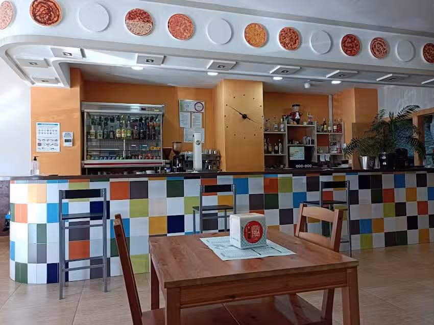 Pizzer&iacute;a Come y Calla