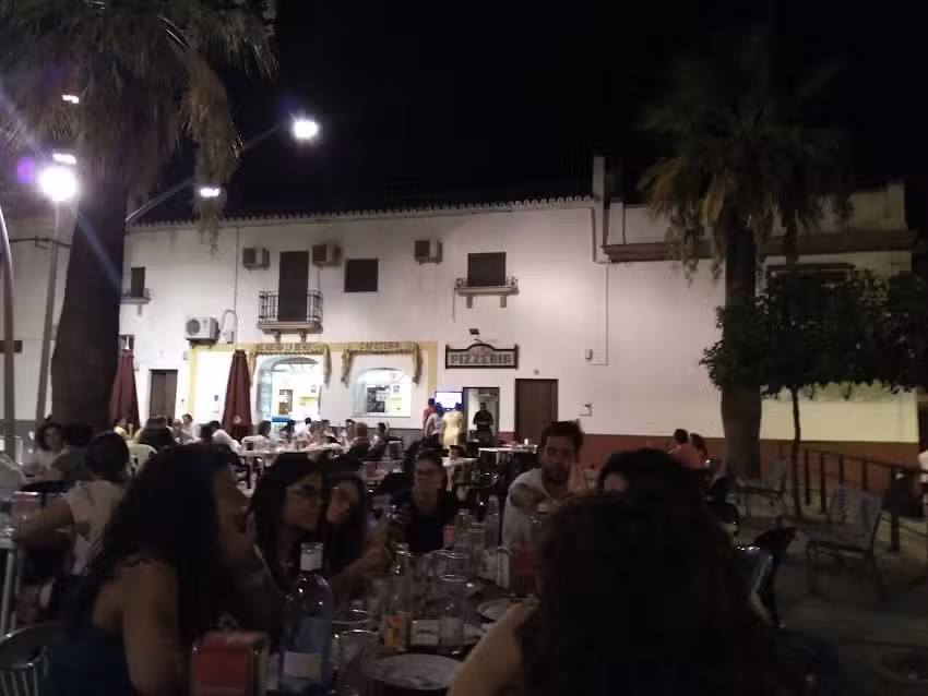 Pizzer&iacute;a Falobe