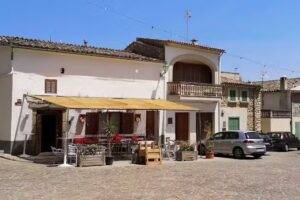 PIZZERIA FORN DE LA VALL Y DESAYUNOS