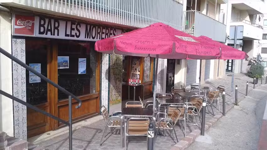 Pizzer&iacute;a &ndash; Helader&iacute;a Les Moreres