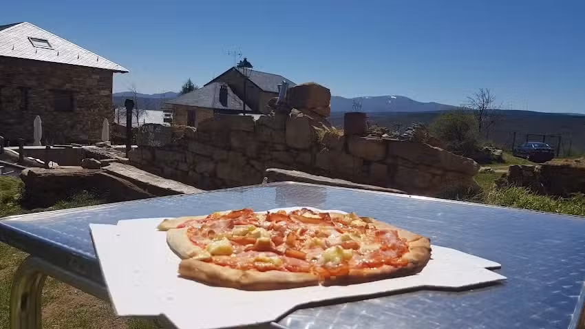 Pizzer&iacute;a L&acute;Isola Che Non C&acute;e (Foncebad&oacute;n)