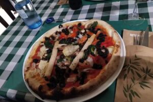 Pizzer&iacute;a La Giara