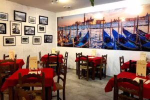 Pizzer&iacute;a La G&oacute;ndola