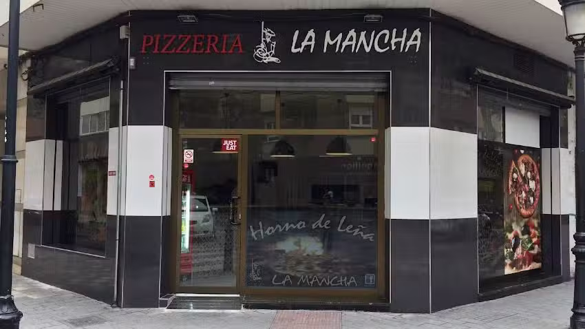 PIZZER&Iacute;A LA MANCHA.