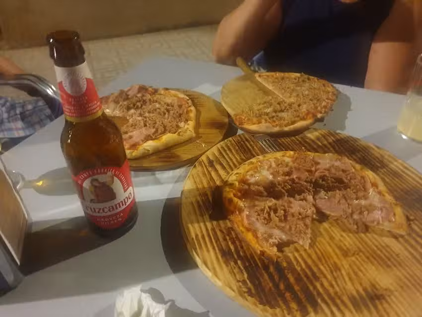 Pizzer&iacute;a La Tahona