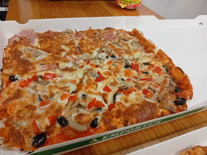 Pizzer&iacute;a Milton de Candeleda