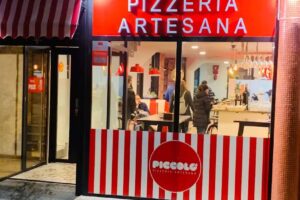 Pizzer&iacute;a Piccolo Yecla