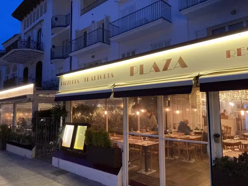 Pizzeria Plaza Cadaqu&eacute;s