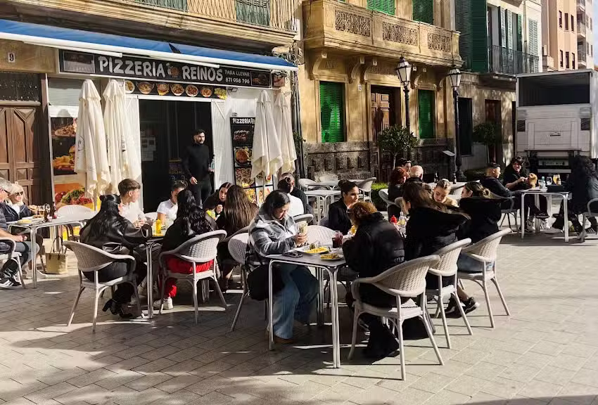 Pizzer&iacute;a reino