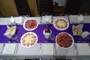 Pizzer&iacute;a Restaurante Ancalag&uuml;ela