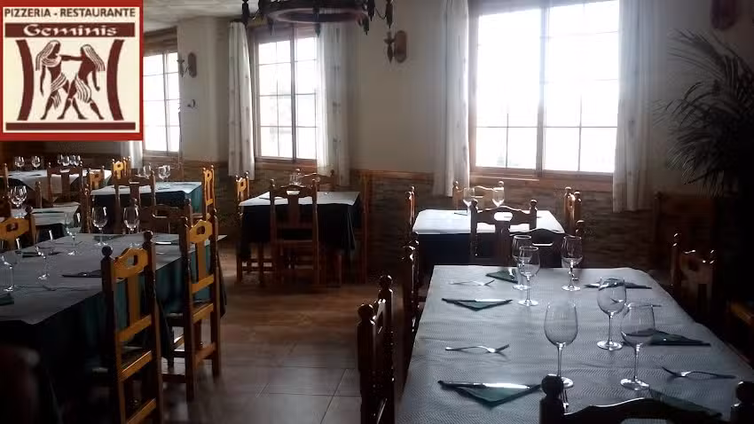 Pizzer&iacute;a Restaurante G&eacute;minis
