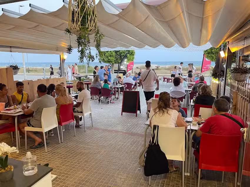 Pizzer&iacute;a- restaurante italiano &laquo; Pizza de dioses &raquo;