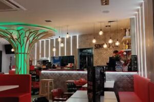 Pizzer&iacute;a Singapur