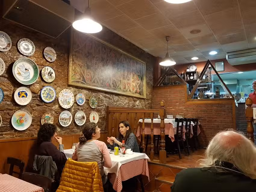 Pizzeria Trattoria La Briciola | Sants