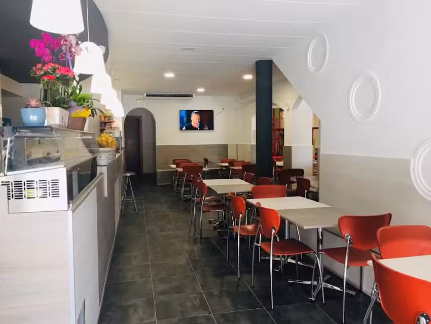 PIZZERIA Y PARQUE INFANTIL &laquo;BOOMERANG&raquo;