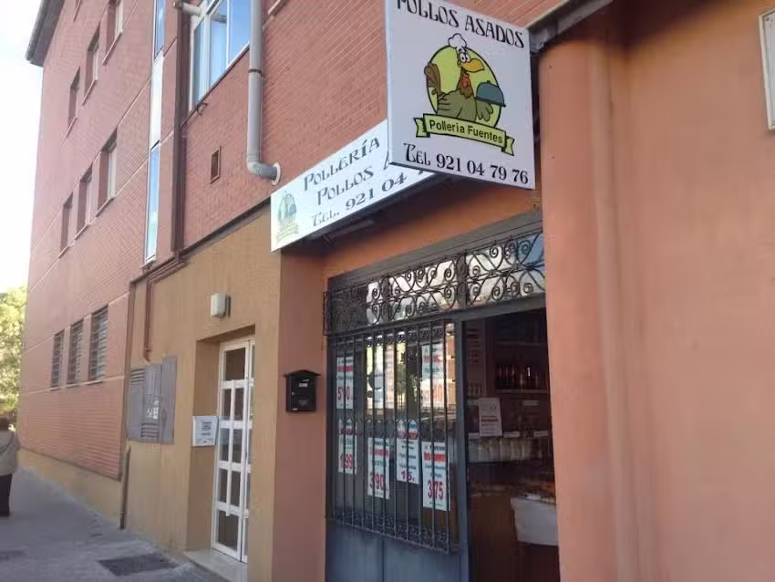 Poller&iacute;a Fuentes