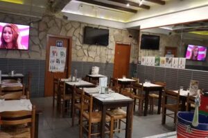 Pollo Le&ntilde;a & Can Eusebio