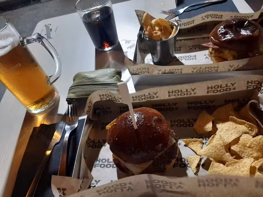 Pollos Asados David y Mariam