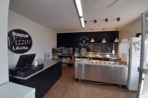 Pollos y Pizzas Laura