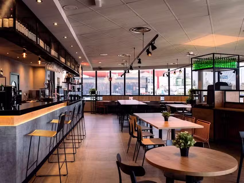 POP EAT restaurante -Hotel ibis-